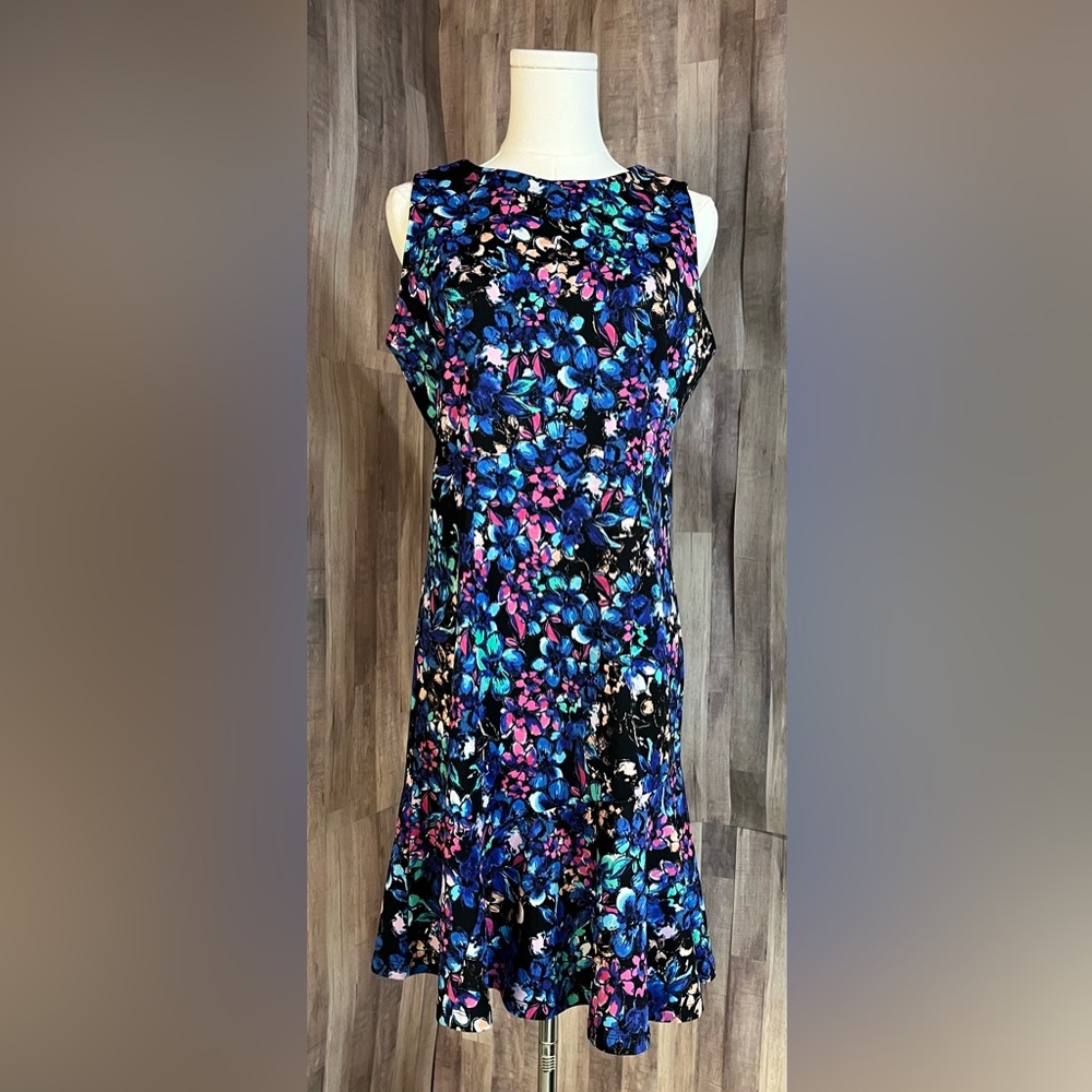 The Limited Sleeveless Floral Midi Dress